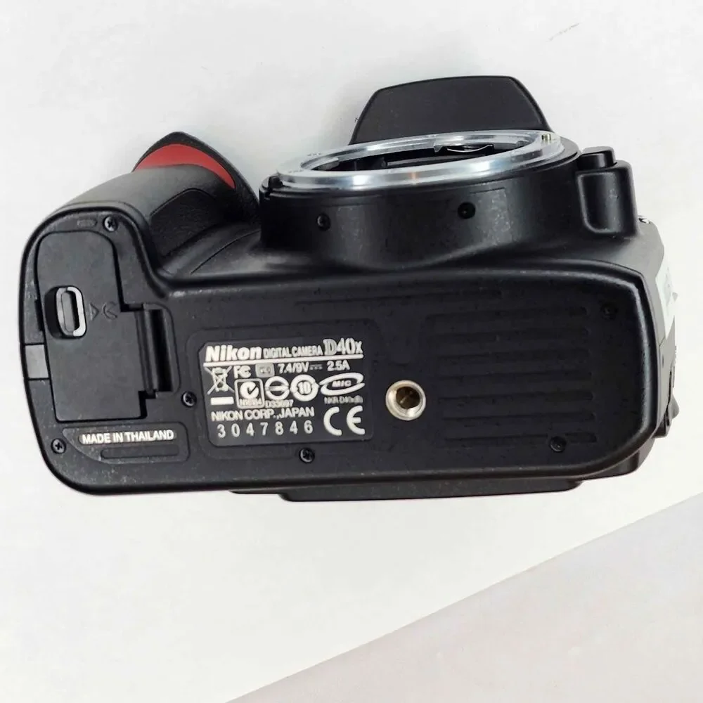 Nikon D40X DSLR Camera 10.2MP Black